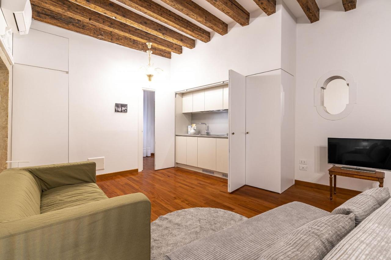 Ca' Della Commedia - San Marco By Wonderful Italy Apartment Venesia Bagian luar foto